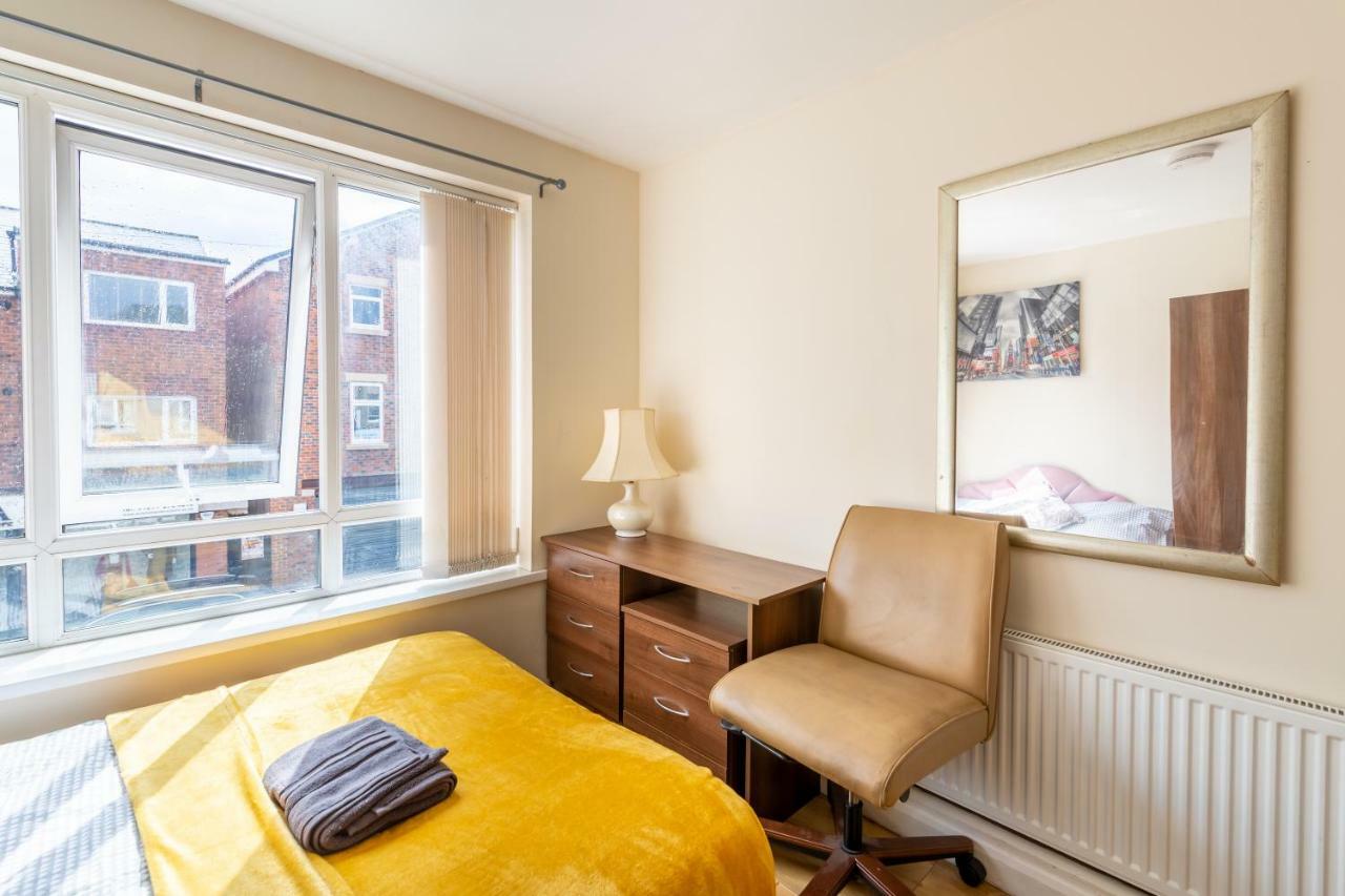 Newcastle City Studio Apartments Екстериор снимка