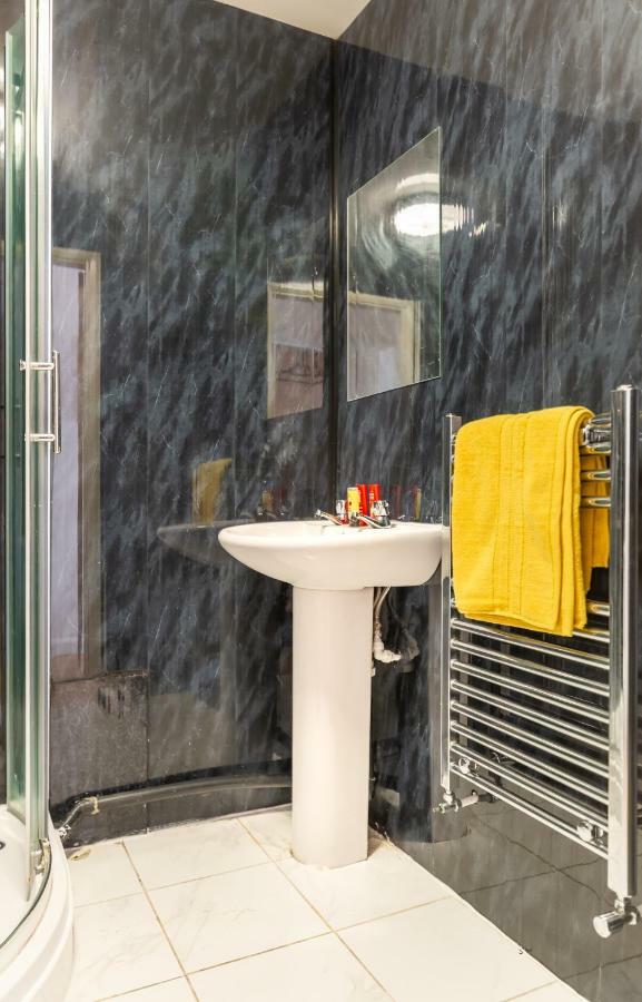 Newcastle City Studio Apartments Екстериор снимка